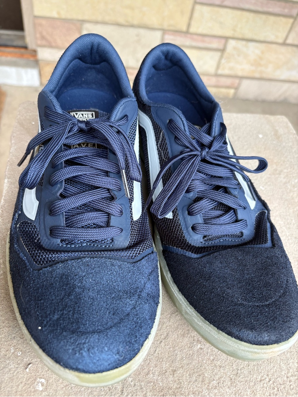 Vans Men's Navy and White Low-Top Skate Sneakers